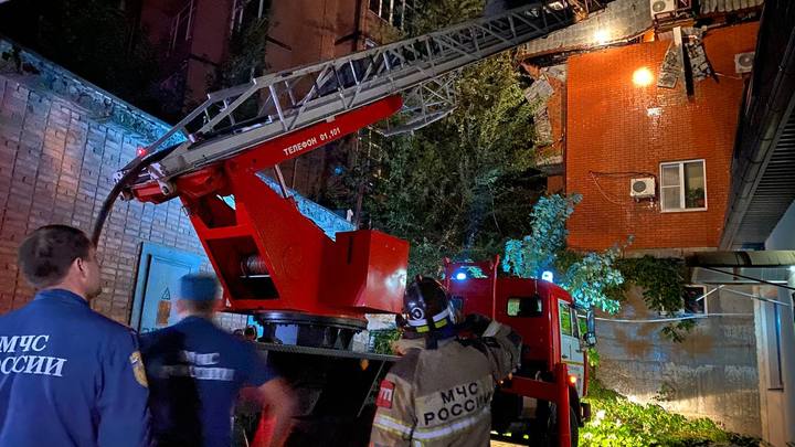 В Ростове потерявших жильё в пожаре временно расселили в микрорайоне Суворовском