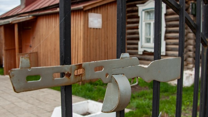 Отец едва не застрелил ещё нерождённого ребёнка: Жуткий случай произошёл в Подмосковье