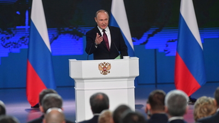 Прикрылись от России зонтиком. Улыбка Путина сказала больше, чем все военные эксперты