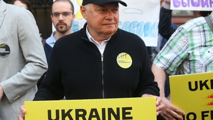 В разгар пандемии на Украине хотят бороться с онлайн-кинотеатрами. Киселёв увидел в этом уязвимость Киева