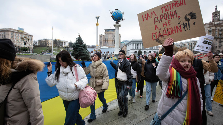 Киевский социолог: у украинцев заканчивается патриотизм