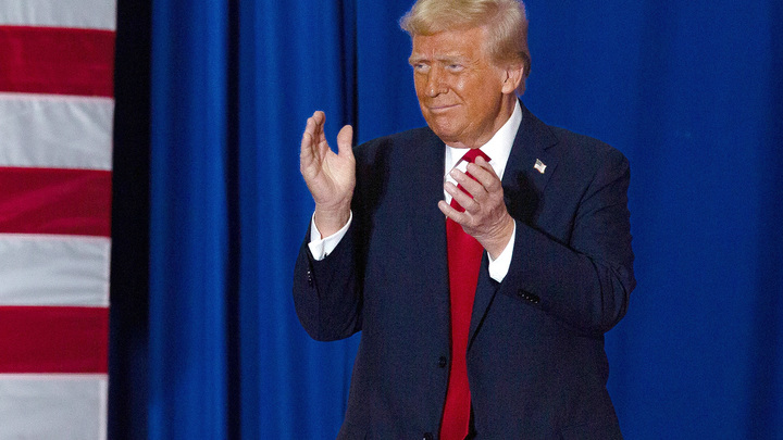 Трамп объявил о своей победе под песню Боже, благослови Америку