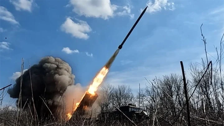 Взрывы по всей Украине: Кинжалы уничтожили важный объект. Раскрыт план Генштаба