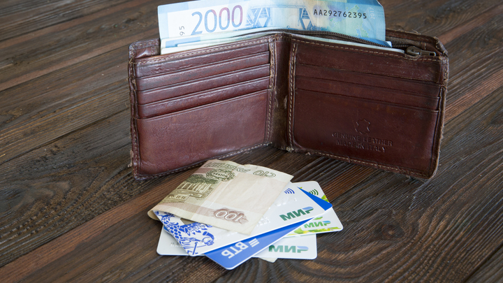 Юрист Яковлева предложила оплачивать отказ от корпоративов