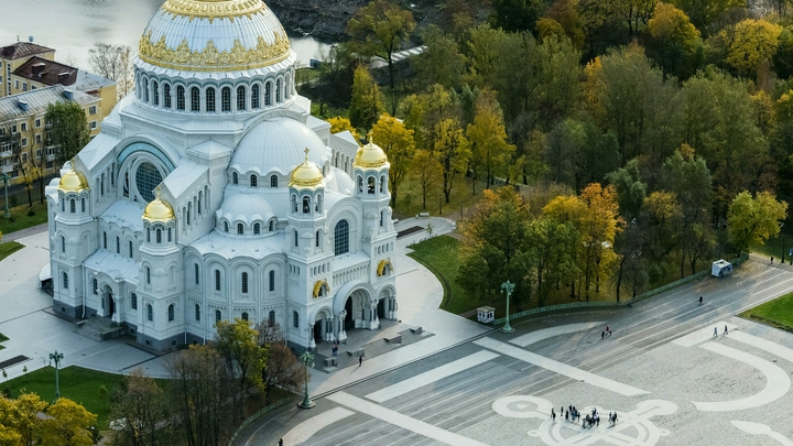 В Никольский собор в Кронштадте прибыли мощи святого воина Фёдора Ушакова