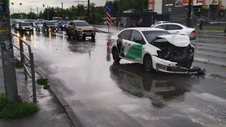 Трое детей попали в серьёзное ДТП в Челябинске