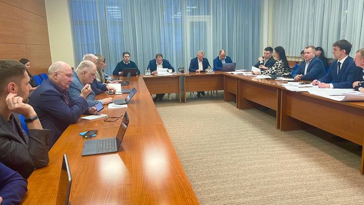 В Подмосковье идут масШТАБные совещания по теплосетям: решения приняты по 23 округам