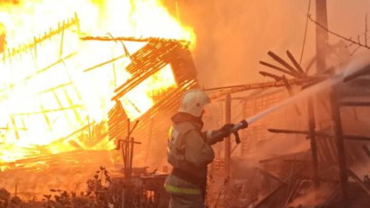 В Камешковском районе в деревянном дачном домике сгорел мужчина