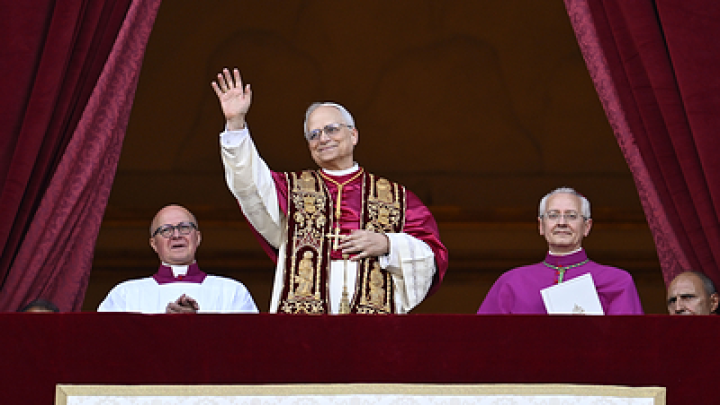 Париж - не у дел. Кардинал из Чикаго стал новым папой Римским под именем Льва XIV