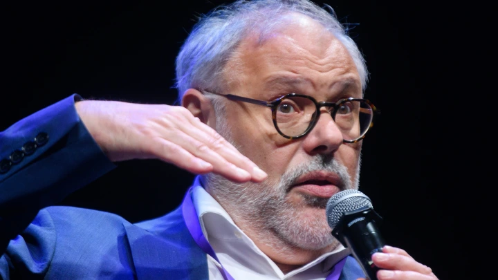 Михаил Хазин назвал три шага для сохранения вашего капитала