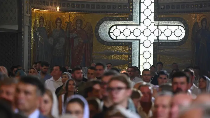 В Церкви обсуждают, что делать православному мужчине, если он влюбился в мусульманку