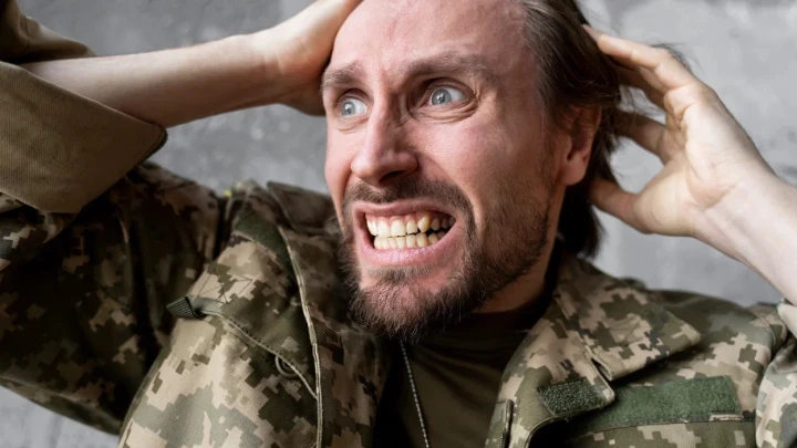 Подбитый советник Минобороны вышел на связь из больницы с плохими новостями:  У меня спрашивают: Сергей, ну почему так?!