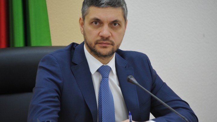 Александр Осипов продолжил падение в медиарейтинге губернаторов