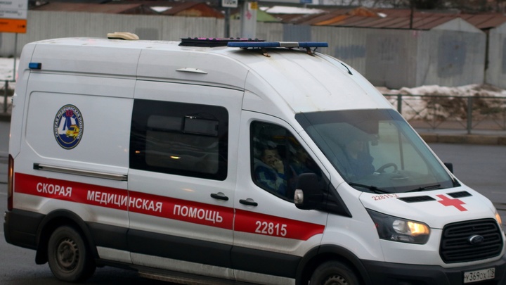 Нелегалка несколько часов не вызывала скорую к переломанному ребенку в Петербурге