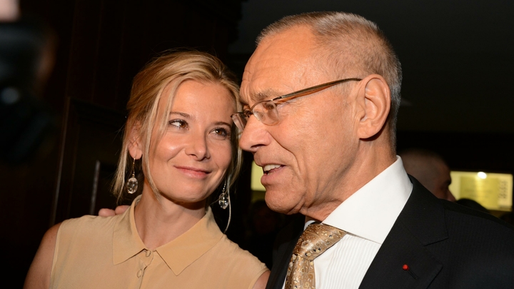 Это было очень красиво: Высоцкая разоткровенничалась о Таинстве Венчания с Кончаловским