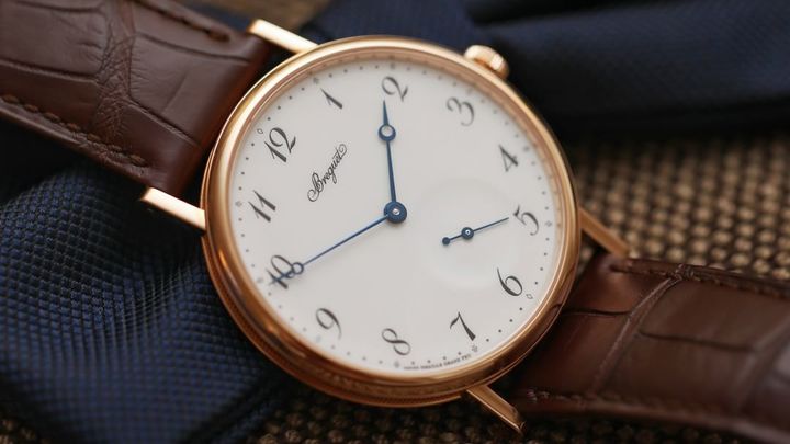 Ловкость рук и никакой ретуши? С фото ростовского мэра таинственно исчезли люксовые часы