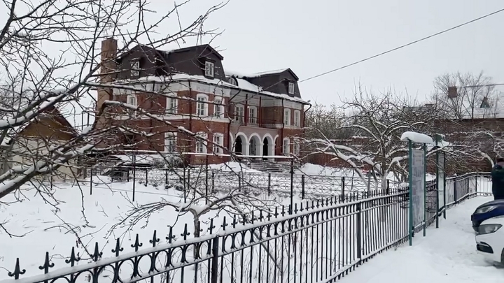 Он так и говорил: Не хочу жить. Дед устроившего взрыв в подмосковной гимназии рассказал о внуке