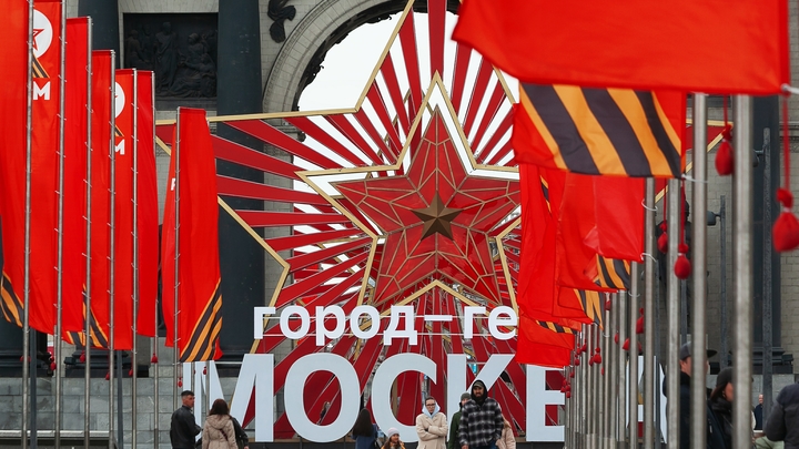Сергей Собянин показал фотографии родных Героев: Они сражались за Родину