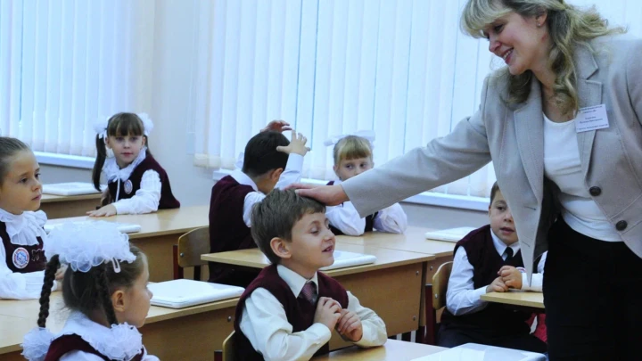 Плюсы и минусы 12-летнего обучения в школах: Министерство просвещения высказалось о предложении ОП