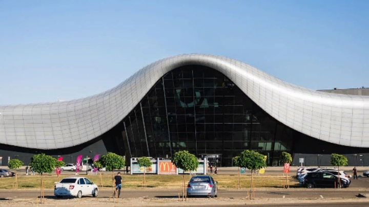 В Краснодаре эвакуировали OZ МОЛЛ из-за угрозы взрыва