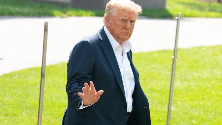 Трамп объявил о пошлинах 30 % с 1 августа - Европа готовит ответный удар