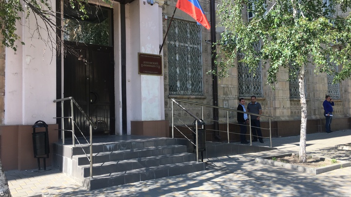 Суд в Ростове арестовал одного из фигурантов дела о взятках в МРЭО Таганрога на два месяца