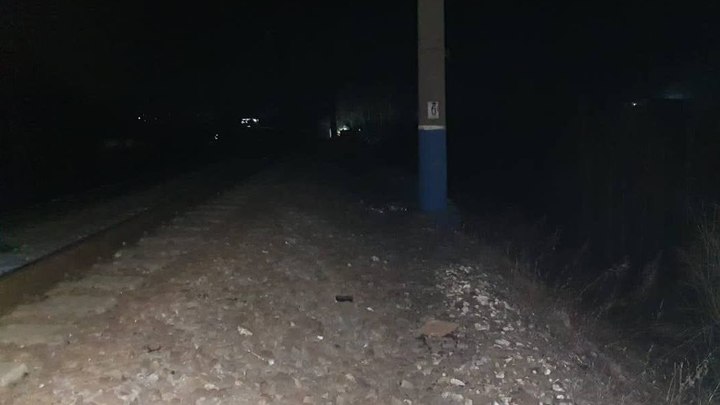 Мужчина уснул в колее и погиб под колесами поезда в Кузбассе