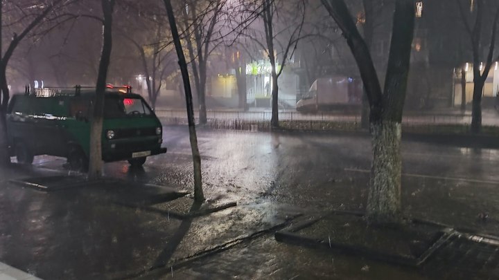 Синоптики пообещали сильный дождь в Ростове 22 декабря