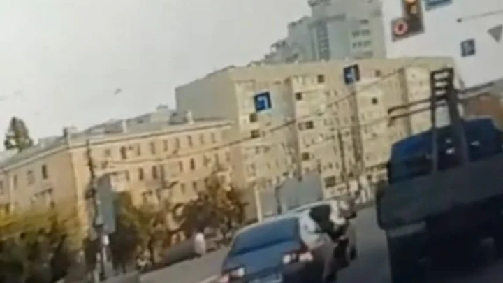 Удар дрона ВСУ по дому в центре Воронежа сняли на видео