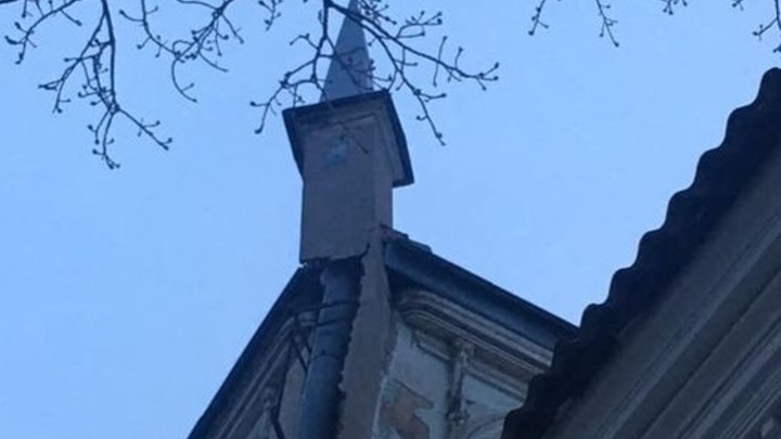 В Самаре на головы туристов может рухнуть памятник архитектуры