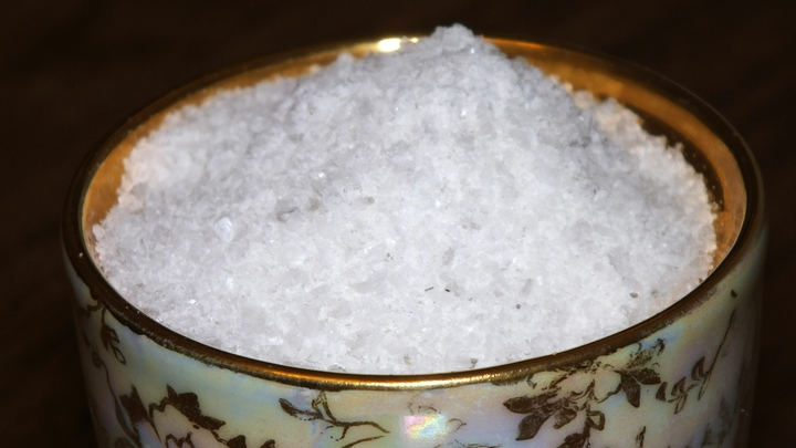 Кому пуд соли? Эксперты раскрыли причину взрывного спроса на повседневный продукт