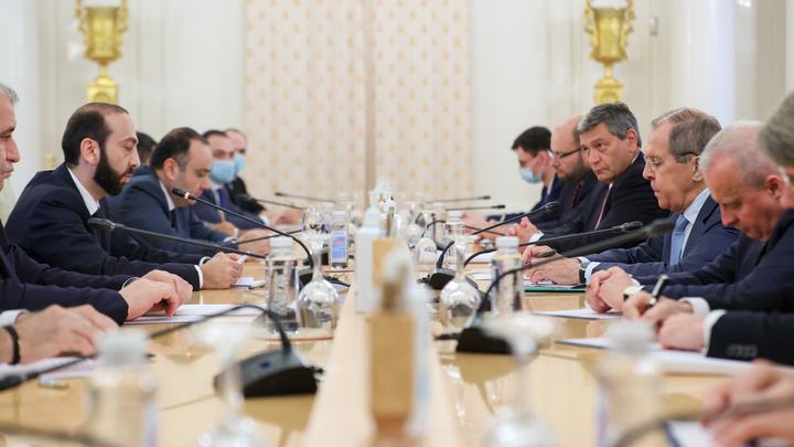Глава МИД Азербайджана в Душанбе раскрыл подробности подписания мирного договора с Арменией