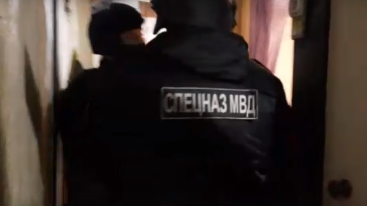 В Иванове спецназ задержал подозреваемого в избиении водителя КАМАЗа бейсбольной битой