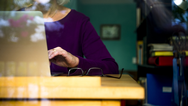 Новая газета отреагировала на предупреждение РКН приостановкой