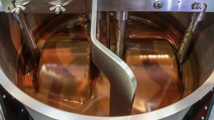 Как ежедневное потребление шоколада связано с риском смерти у женщин