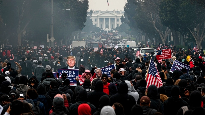 Против Трампа подняли актив: Миграционные рейды прекратились, Конгресс не согласует бюджеты, агентов изгоняют из городов