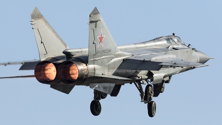 Пентагон признал свою беспомощность: Российские МиГ-31 унизили США