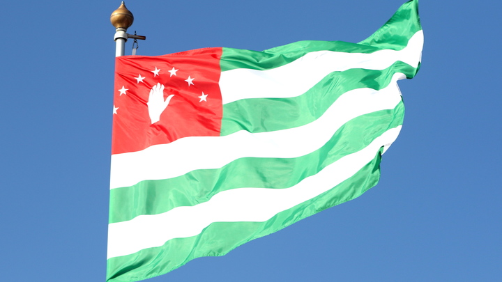 Абхазия - первый урок. Миллиардные вложения России в Киргизию перечеркнула одна ошибка