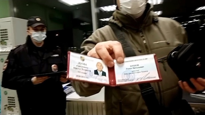 Ты кто такой?: в Тольятти депутат со скандалом проверял QR-коды у граждан в продуктовом магазине