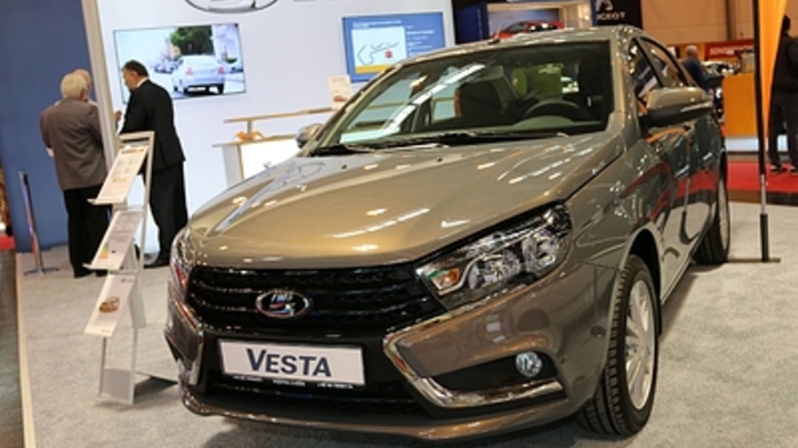 Глава АвтоВАЗа анонсировал продажу новой Lada Vesta Sport и Lada Xray Cross