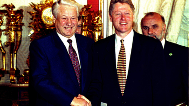 Сколько стоило привести к власти Ельцина: Клинтон назвал сумму