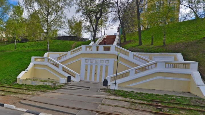 Театральную лестницу в Нижнем Новгороде закрыли на реконструкцию до 1 июля
