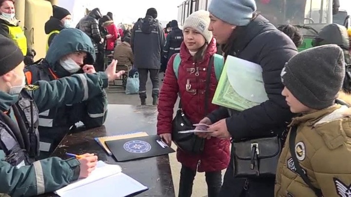 Работу в Ростовской области хотят получить более 400 беженцев с Донбасса