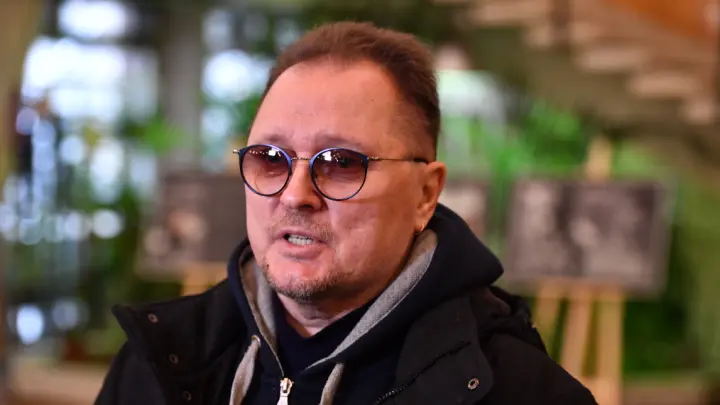 Продюсер Киркорова попал в больницу из-за угроз фанатов Пугачёвой Продюсер Киркорова попал в больницу из-за угроз фанатов Пугачёвой