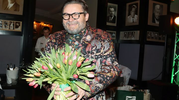 Теперь и книги не помогут. Осудившего СВО историка моды Васильева лишили ещё одного источника дохода