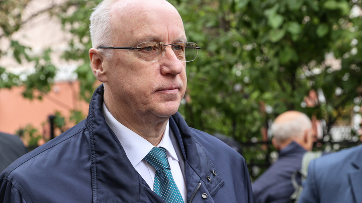Бастрыкин обратил внимание на случай с выгулом ребенка на веревке в Перми