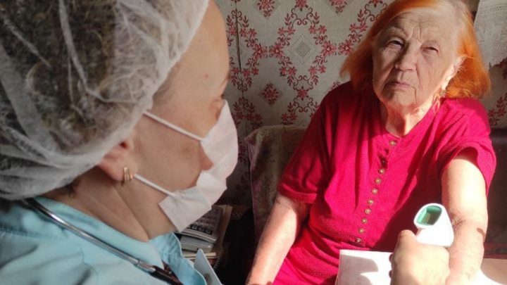 В Московской области вакцинировали от коронавируса 96-летнюю пенсионерку