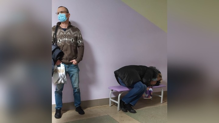 В Челябинске чиновники объяснили очереди в поликлиниках