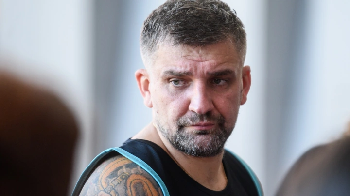 Баста задолжал налоговой более 400 тысяч рублей