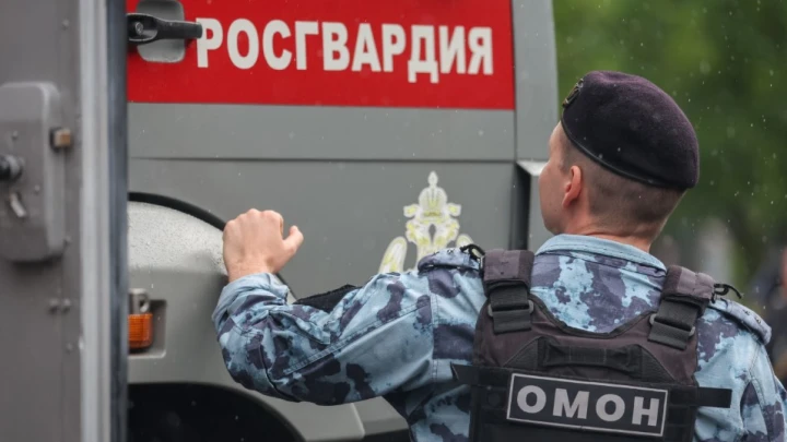 Генерала Росгвардии оставили в СИЗО: Суд оставил жалобы без внимания